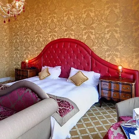 Pesaro Palace Ξενοδοχείο 4*
