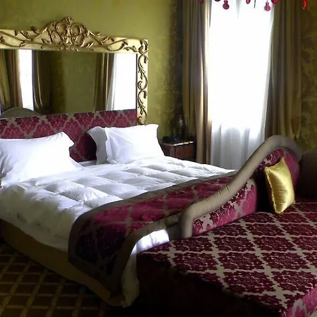 Pesaro Palace 4*