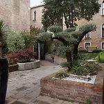 ペサロ パレス ホテル