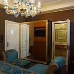 ホテル ペサロ パレス 4*