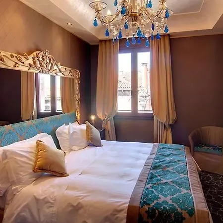 Szálloda Pesaro Palace 4*