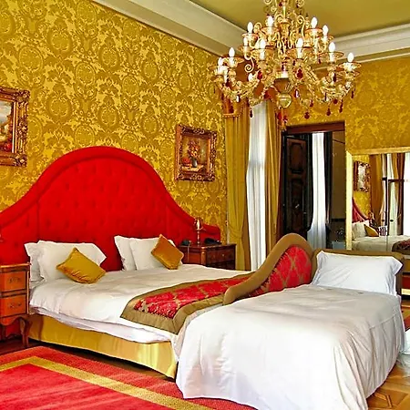 Pesaro Palace Otel 4*