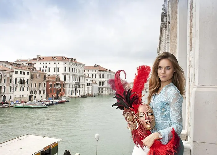 Pesaro Palace 4* Venedig