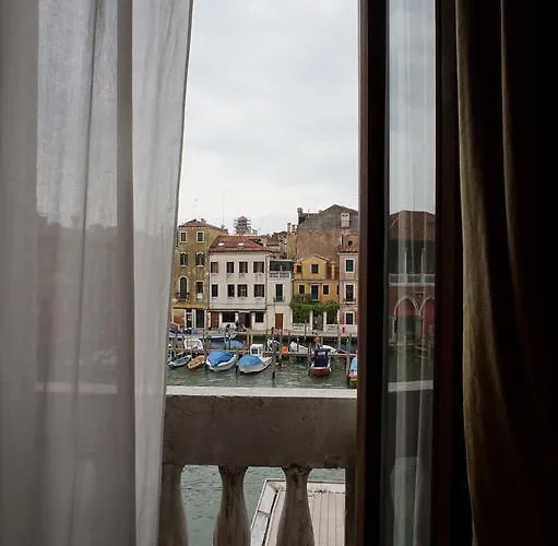 Pesaro Palace Hotel Venice