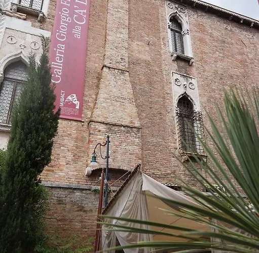 Hotel Pesaro Palace Venice