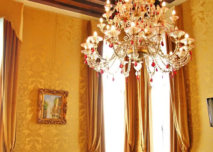 מלון Pesaro Palace