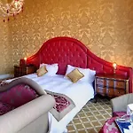 Pesaro Palace Szálloda 4*