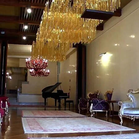 Hotel Pesaro Palace