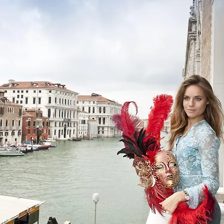 Pesaro Palace 4* Venedig